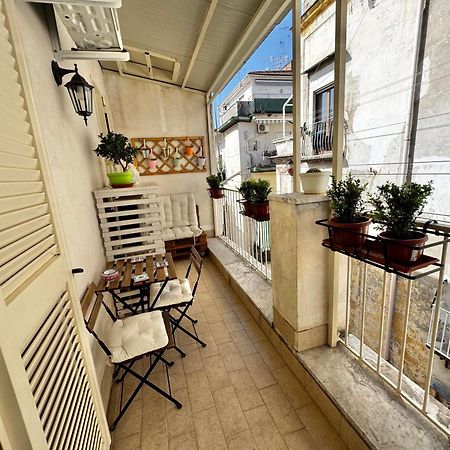 La Casa Di Sarah Aspetta Voi Apartment Naples Exterior photo