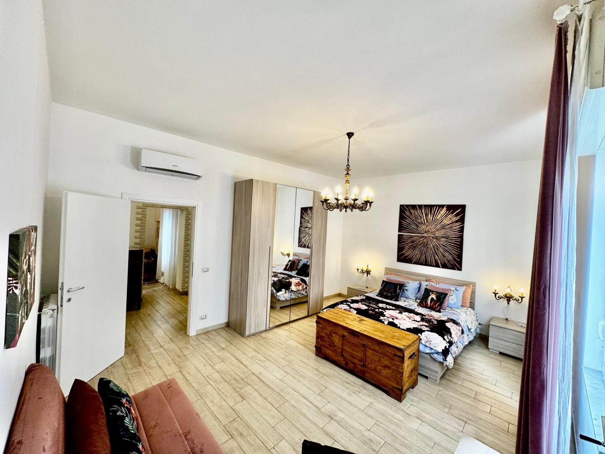 La Casa Di Sarah Aspetta Voi Apartment Naples Exterior photo
