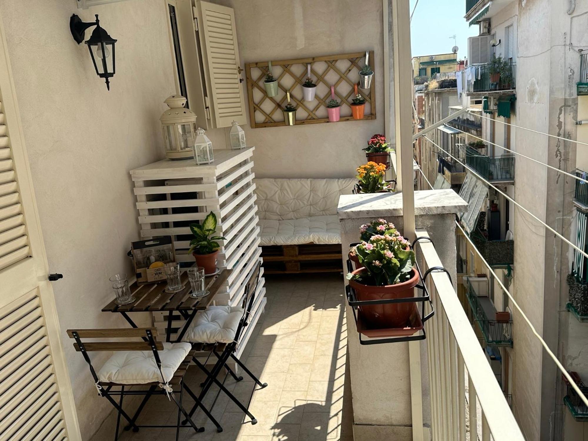 La Casa Di Sarah Aspetta Voi Apartment Naples Exterior photo