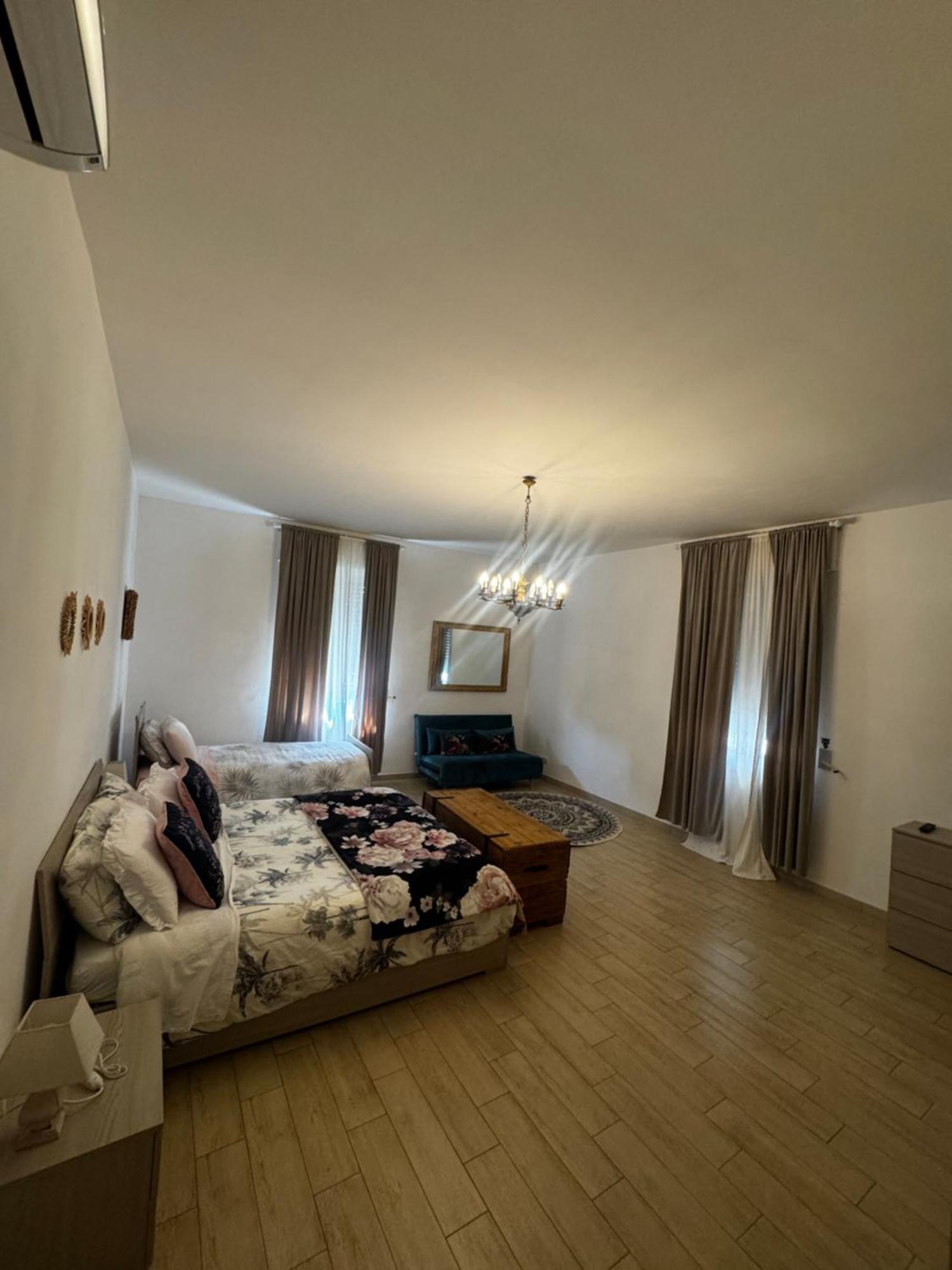 La Casa Di Sarah Aspetta Voi Apartment Naples Exterior photo